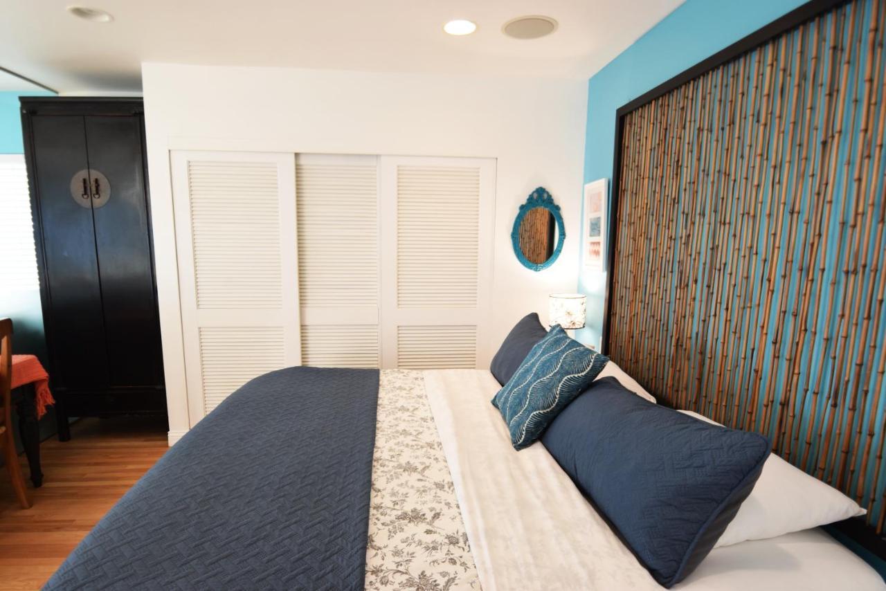 Malibu Private Beach Apartments Luaran gambar